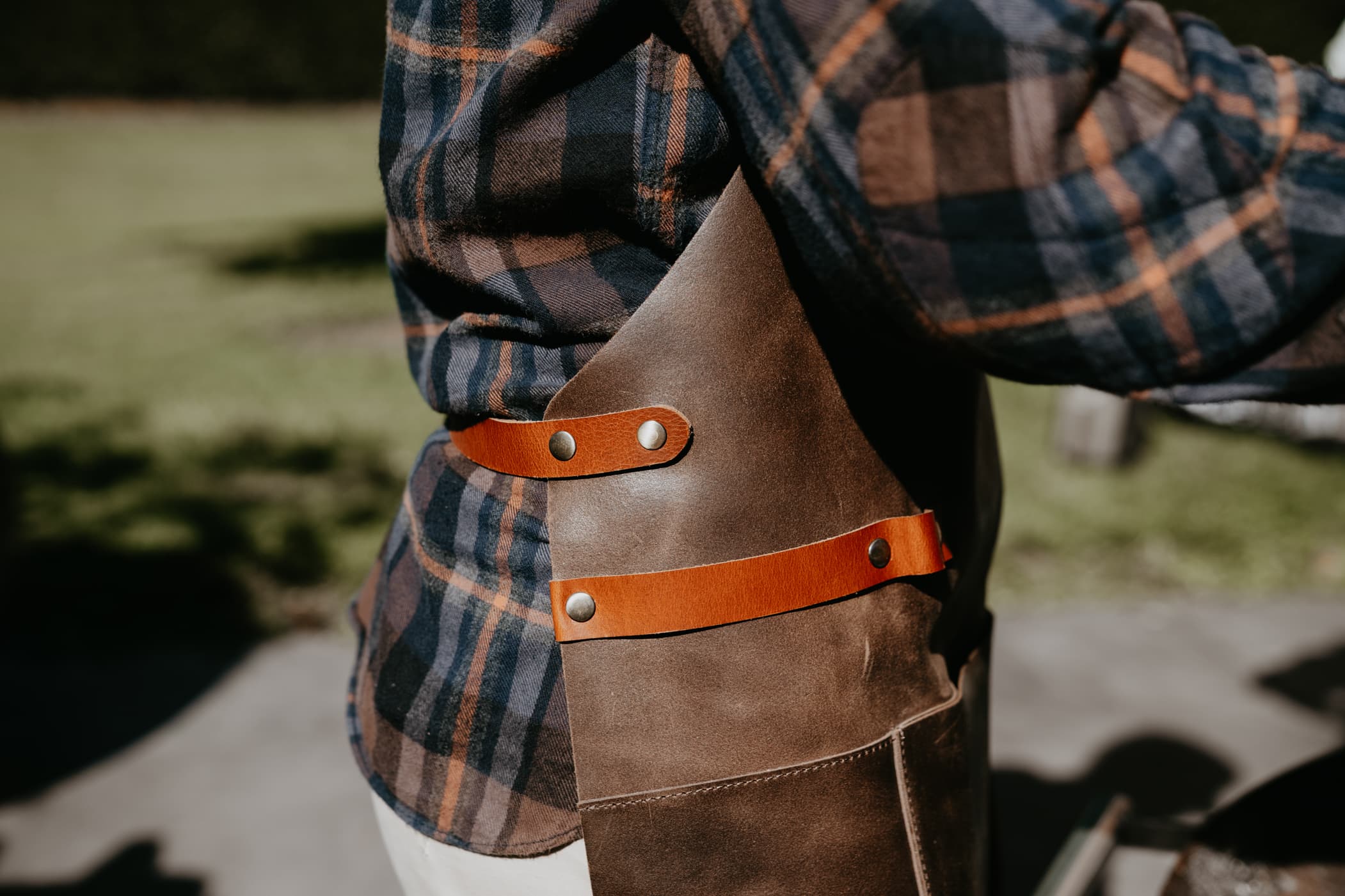 Coral and Cam Apron Side